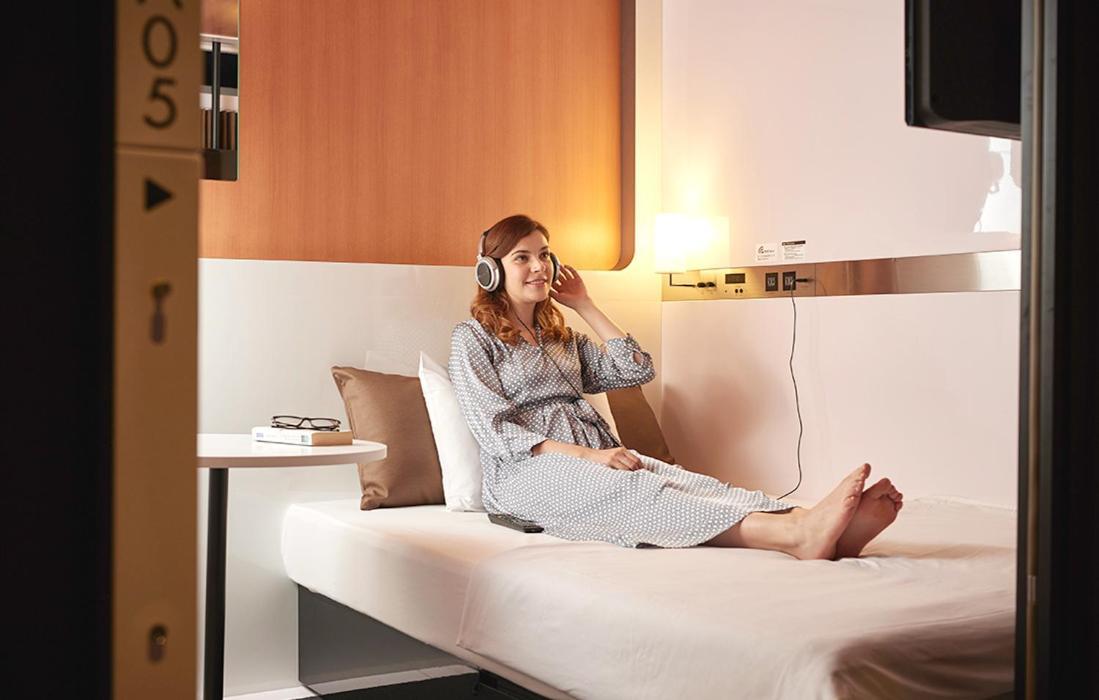 First Cabin Kyoto Karasuma For Women Екстериор снимка